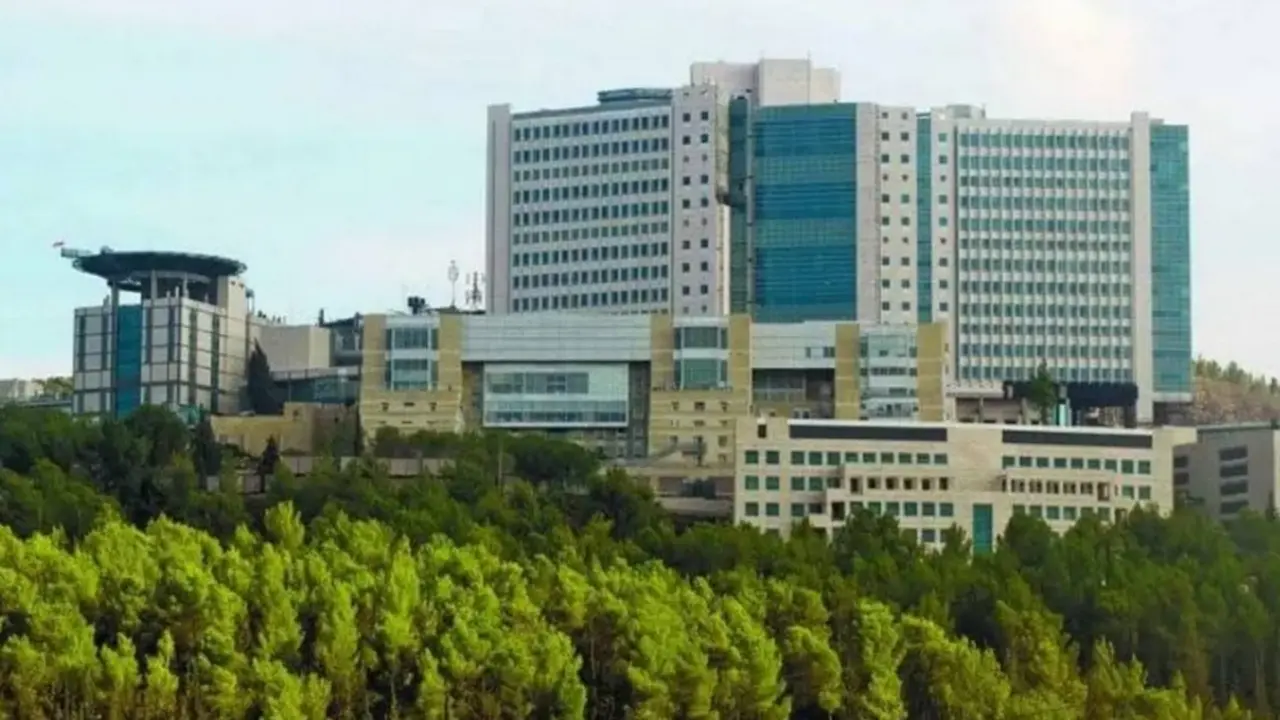  Hadassah University Medical Center - AVI HAYOUN 