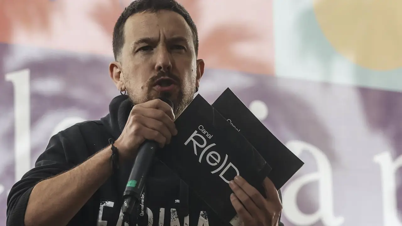  El exvicepresidente del Gobierno y exl&iacute;der de Podemos Pablo Iglesias, interviene durante un acto de cierre de campa&ntilde;a de Unides Podem-Esquerra Unida, en el Puente Exposici&oacute;n, a 26 de mayo de 2023, en Valencia, Comunidad Valenciana (Espa&ntilde;a). - Rober Solsona - Europa Press 