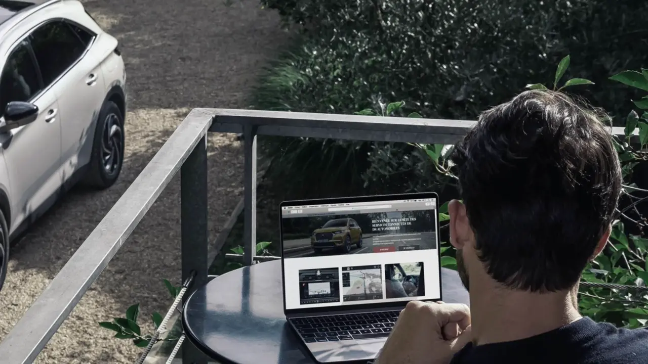  Archivo - Compra de coche 'online'. - STELLANTIS - Archivo 