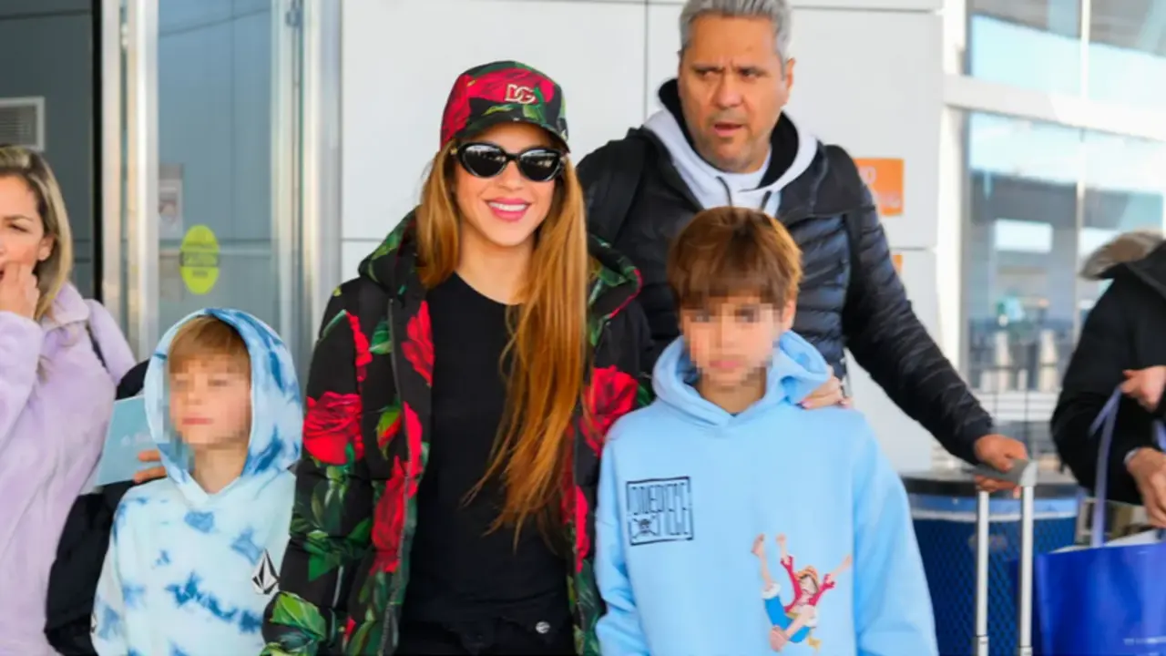  Shakira en el aeropuerto de Barcelona antes de volar a Miami 