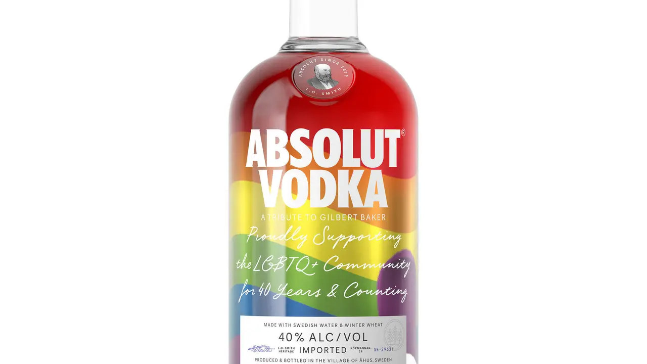  Absolut Vodka 