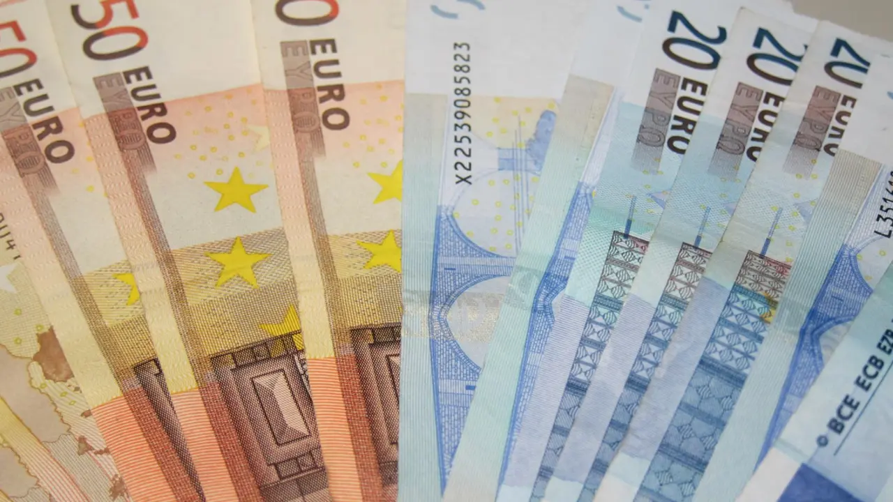  Archivo - Billetes de euro, dinero - EUROPA PRESS - Archivo 