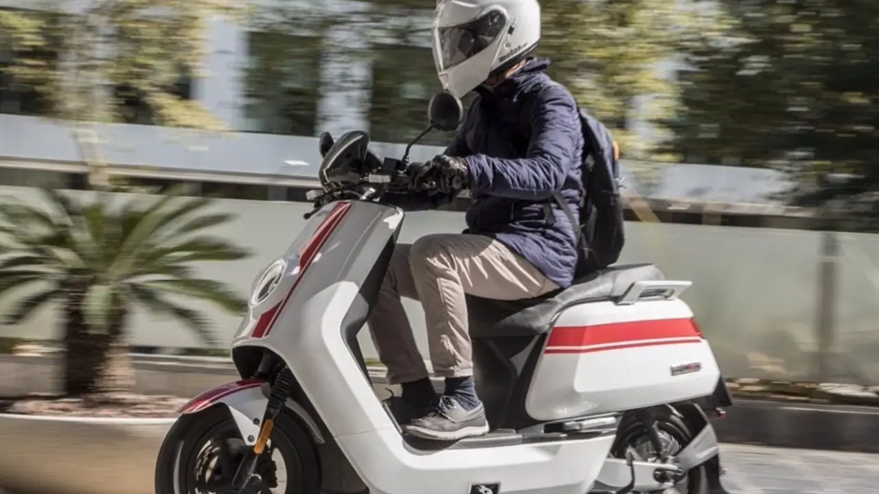  Archivo - Imagen de un motorista. - MOTOS.NET - Archivo 