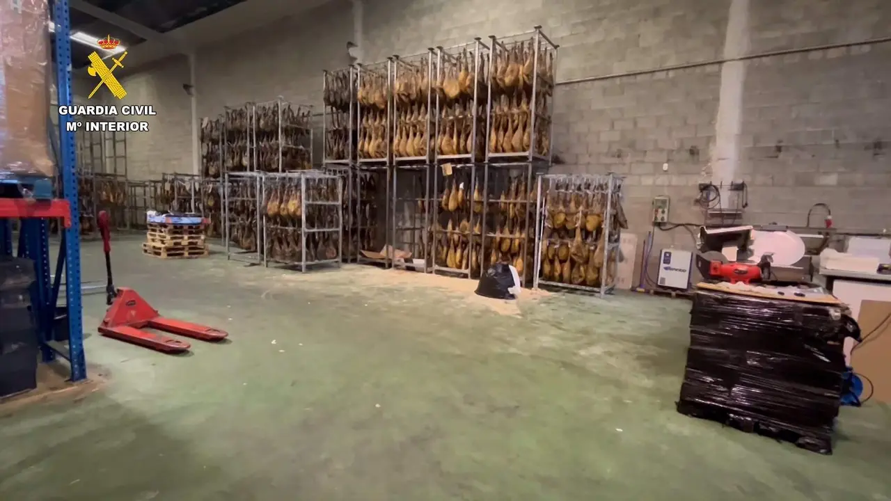  Nave donde eran almacenados los jamones 