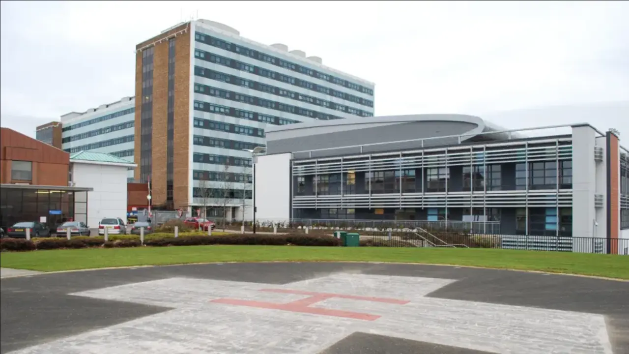  El hospital de Irlanda del Norte donde las gemelas dieron a luz 