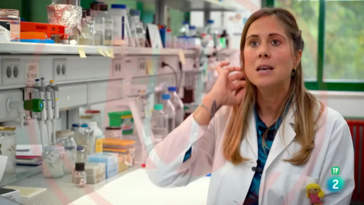  La investigadora M&ordf; del Carmen Mu&ntilde;oz Mar&iacute;n durante la emisi&oacute;n del programa 