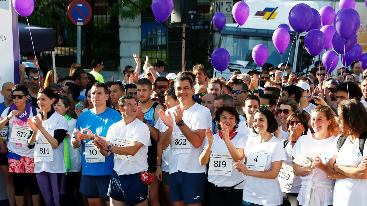  Participantes de la Carrera contra la Violencia de G&eacute;nero con Pedro S&aacute;nchez 