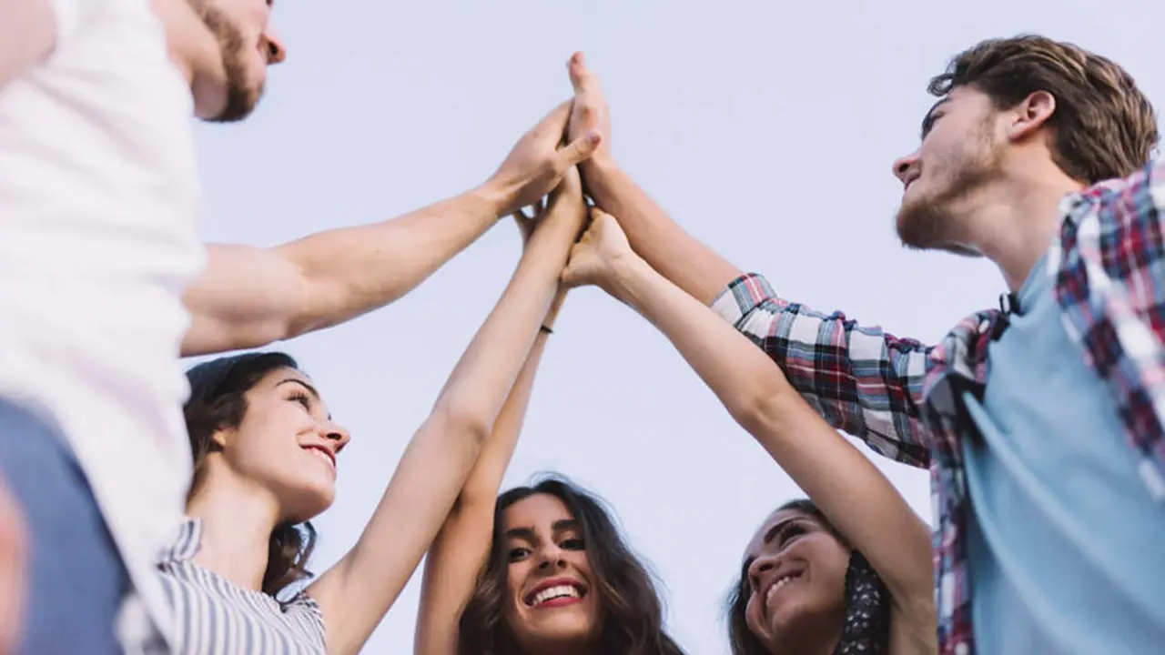  1684315132083jovenesEst 