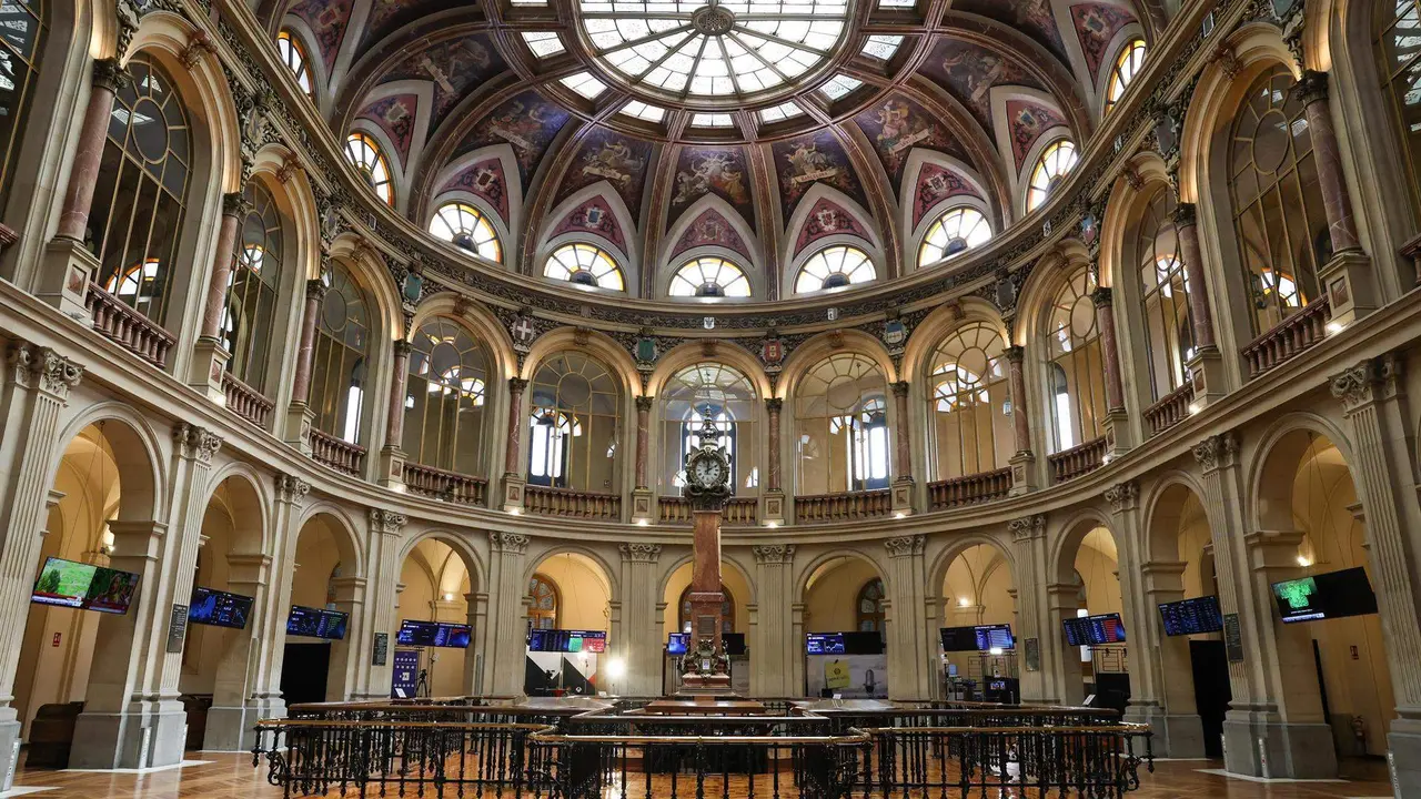  Interior del Palacio de la Bolsa 