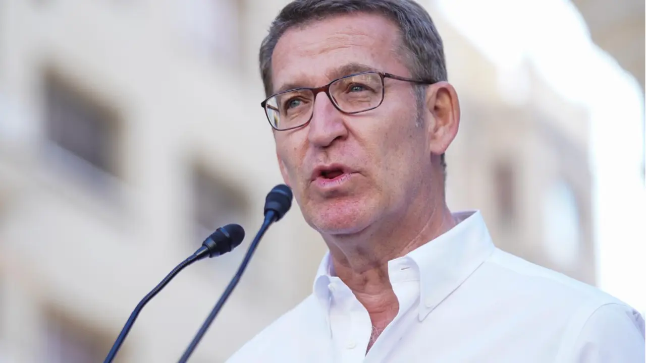  El l&iacute;der nacional del Partido Popular y candidato a la presidencia del Gobierno, Alberto N&uacute;&ntilde;ez Feij&oacute;o, participa en un acto de campa&ntilde;a electoral de cara al 23J, a 15 de julio de 2023, en Vitoria Gasteiz, &Aacute;lava, Pa&iacute;s Vasco(Espa&ntilde;a). - I&ntilde;aki Berasaluce - Europa Press 