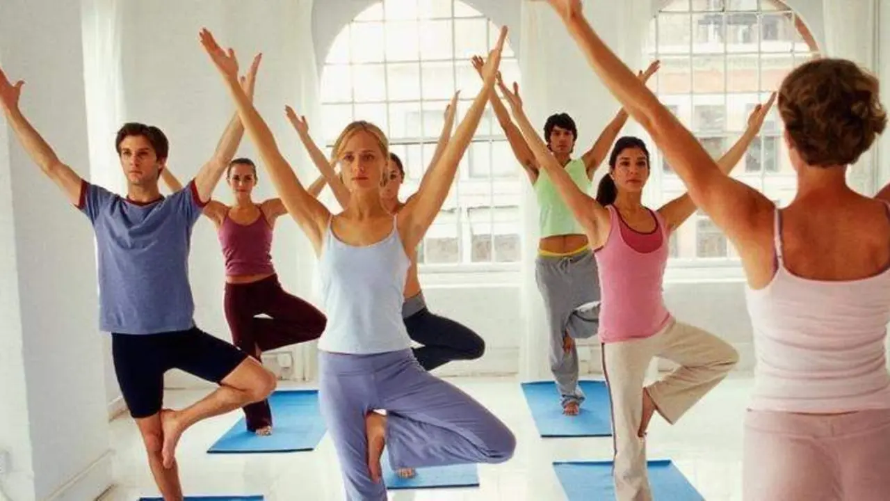  Clase de yoga. Twitter 
