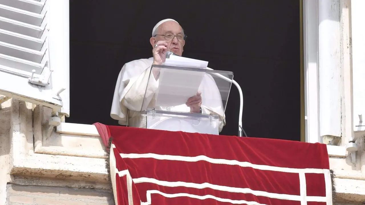 El Papa Francisco durante el &aacute;ngelus del domingo 23 de octubre de 2022