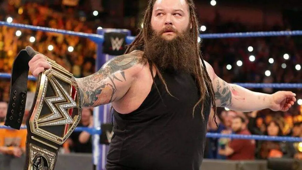 Bray Wyatt con el cintur&oacute;n de la WWE