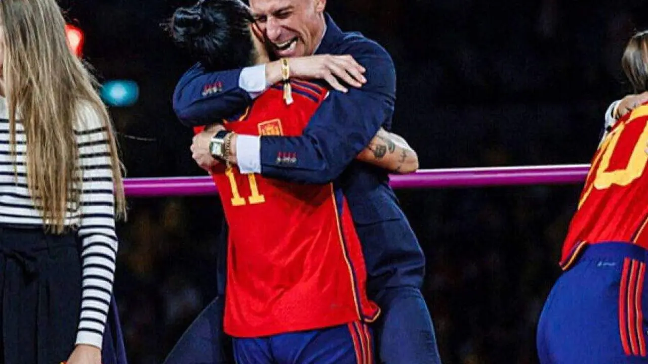  Luis Rubiales y Jennifer Hermoso 