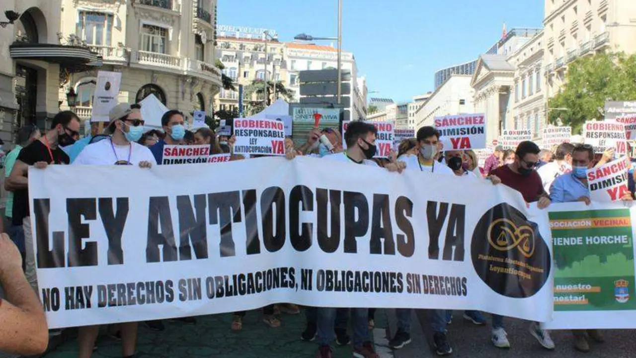  Manifestaci&oacute;n por una Ley Antiokupas 
