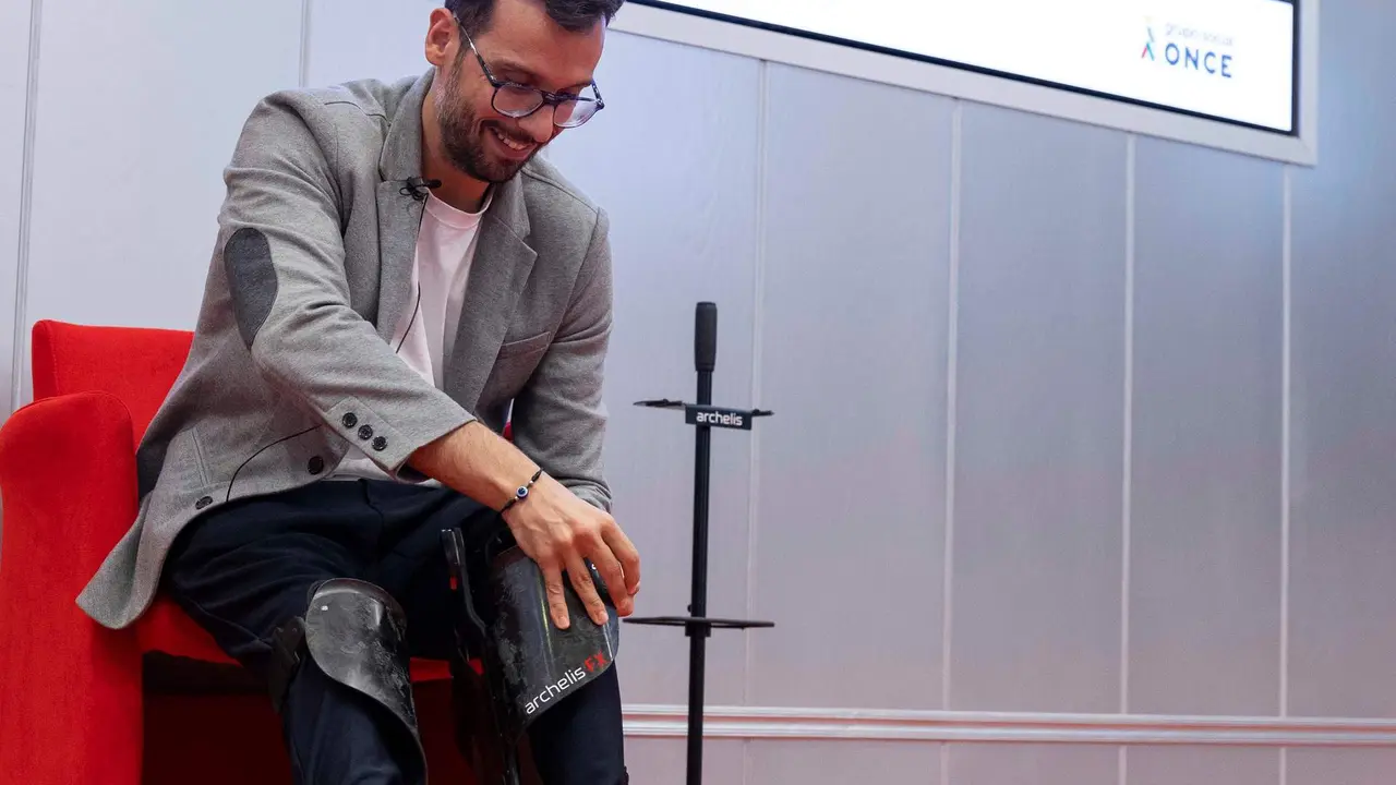  Exoesqueleto creado para trabajar de pie 