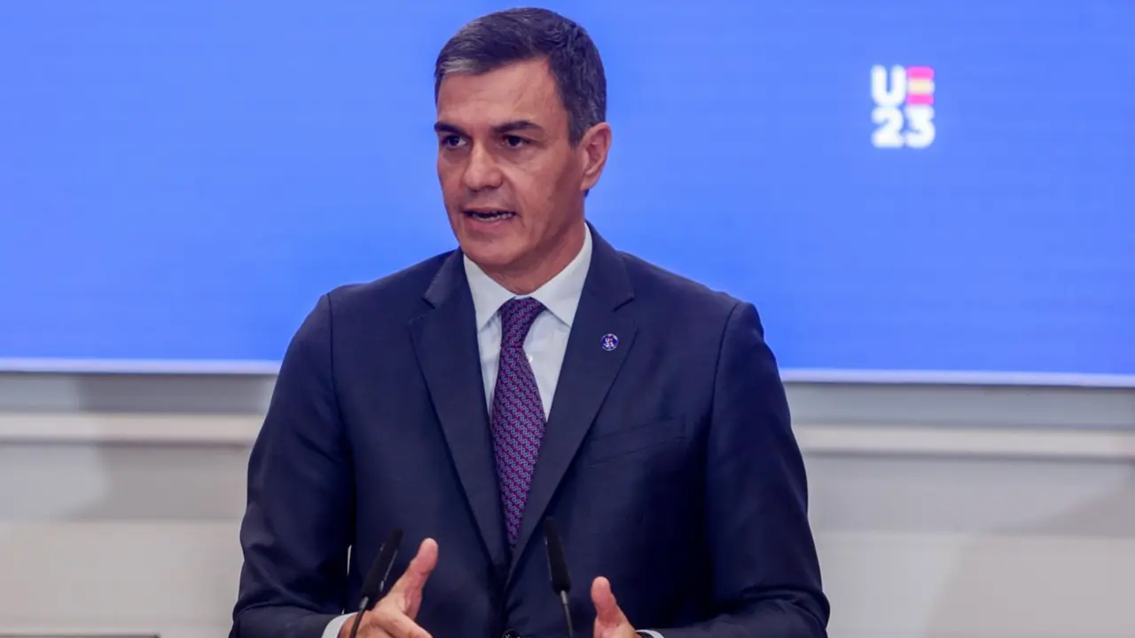  El presidente del Gobierno en funciones, Pedro S&aacute;nchez, presenta la propuesta estrat&eacute;gica de la Presidencia espa&ntilde;ola de la UE, en la sede de la Confederaci&oacute;n Espa&ntilde;ola de Organizaciones Empresariales (CEOE), a 15 de septiembre de 2023, en Madrid (Espa&ntilde;a). - Ricardo Rubio - Europa Press 
