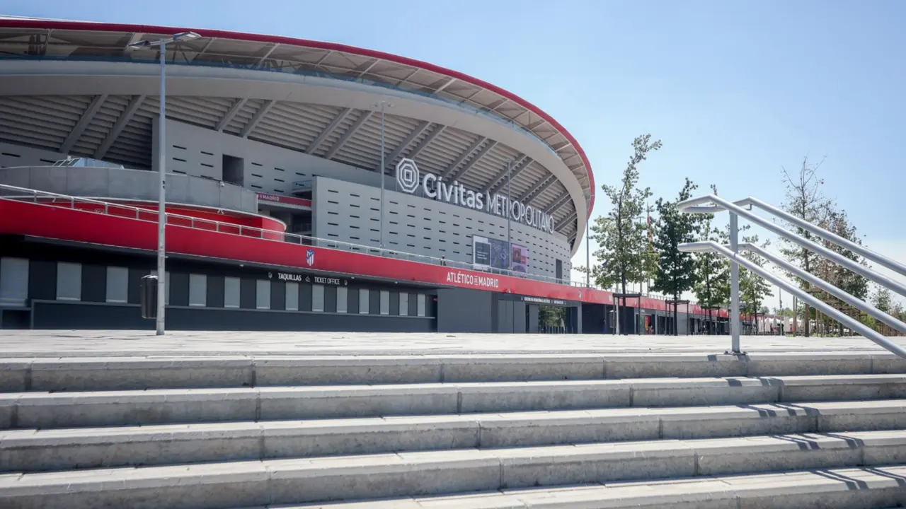  Archivo - Exterior del estadio deportivo C&iacute;vitas Metropolitano, en el barrio de las Rosas, a 17 de agosto de 2022, distrito San Blas-Canillejas, Madrid (Espa&ntilde;a). - Ricardo Rubio - Europa Press - Archivo 