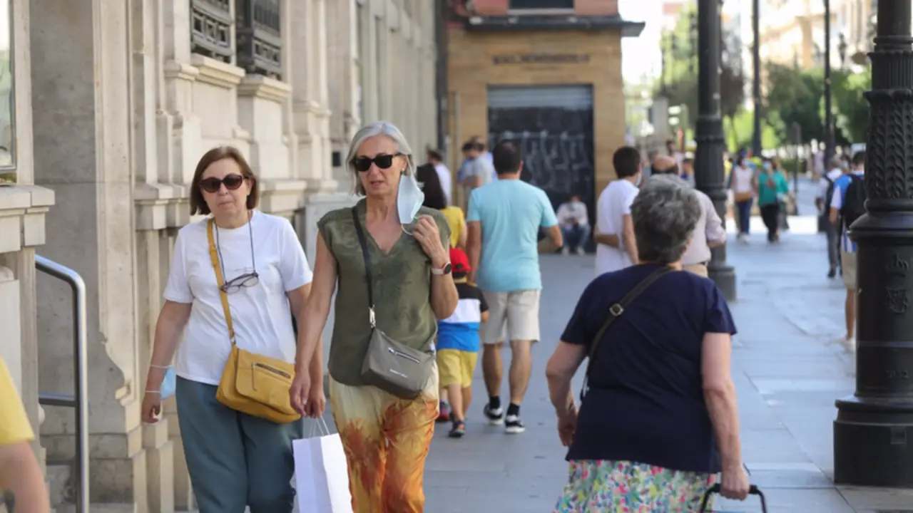  Paseo - EUROPA PRESS ANDALUC&Iacute;A - MAR&Iacute;A JOS&Eacute; L&Oacute;PEZ 