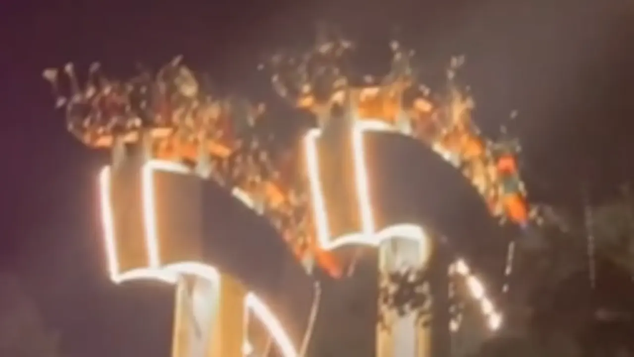  Personas atrapadas en la atracci&oacute;n Lumberjack, 