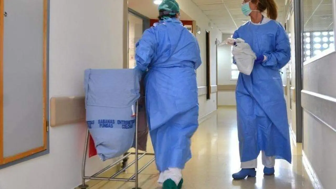  Enfermeras de un hospital. Imagen de archivo 