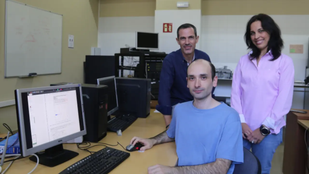  Los investigadores que han participado en el estudio, Francisco Javier Rodr&iacute;guez, Juan Carlos G&aacute;mez y Amelia Zafra 