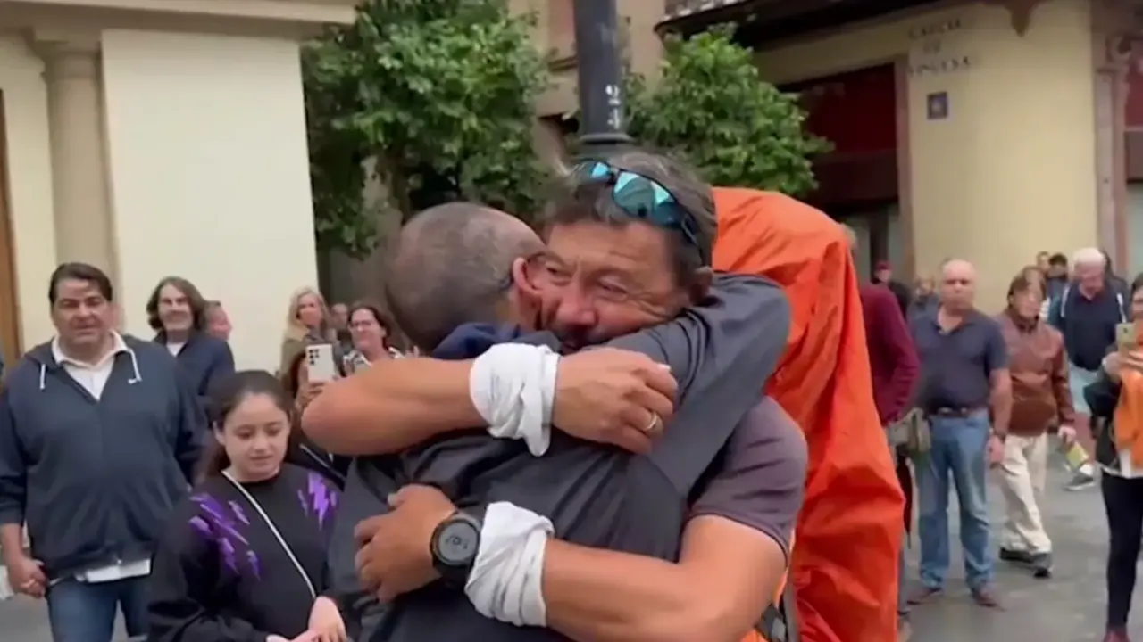  Recibimiento a Manuel Alba en Sevilla 