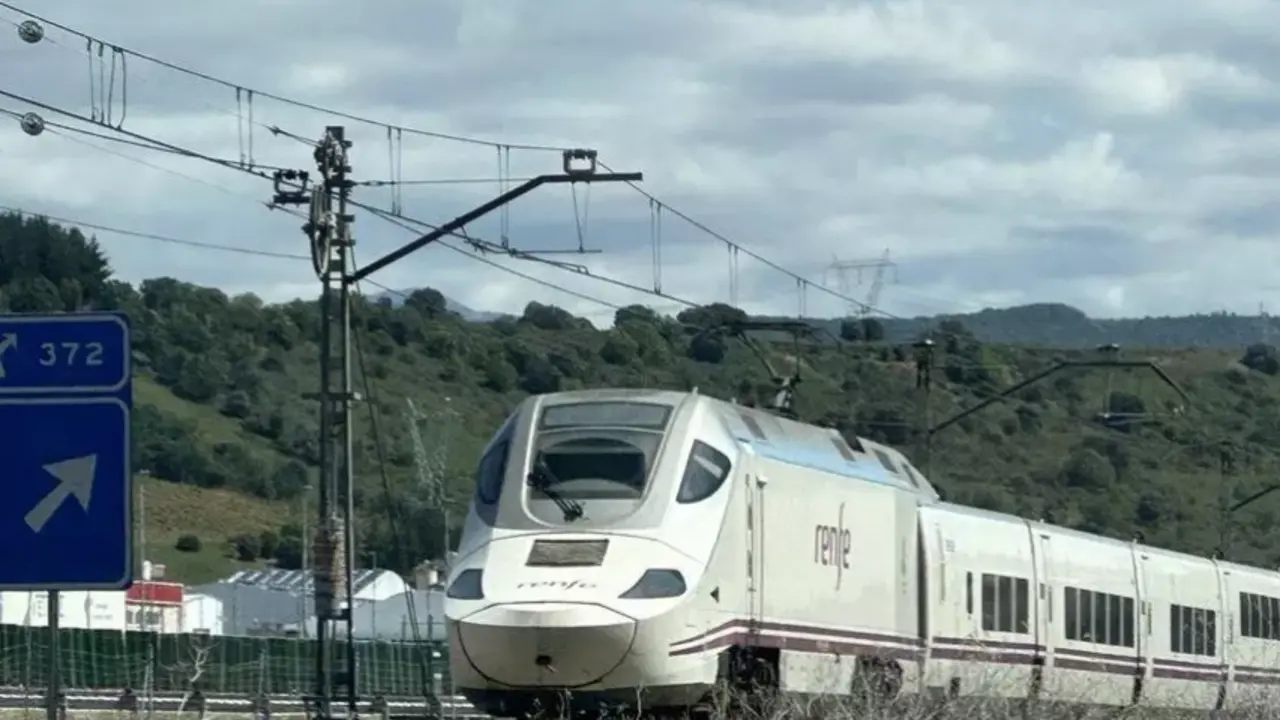  Tren Alvia que recorrer&aacute; la Variante Pajares desde el 30 de noviembre 