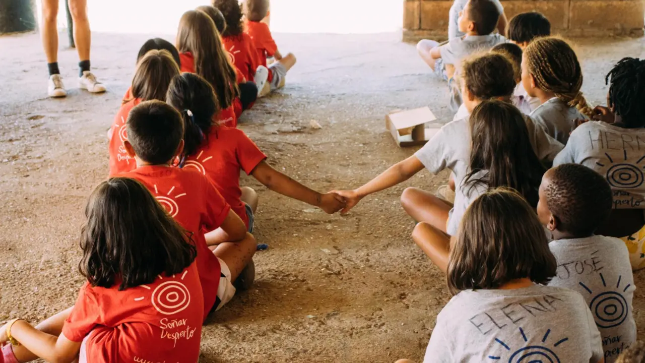  Archivo - Varios ni&ntilde;os y ni&ntilde;as en uno de los programas de la Fundaci&oacute;n So&ntilde;ar Despierto. - FUNDACI&Oacute;N SO&Ntilde;AR DESPIERTO - Archivo 