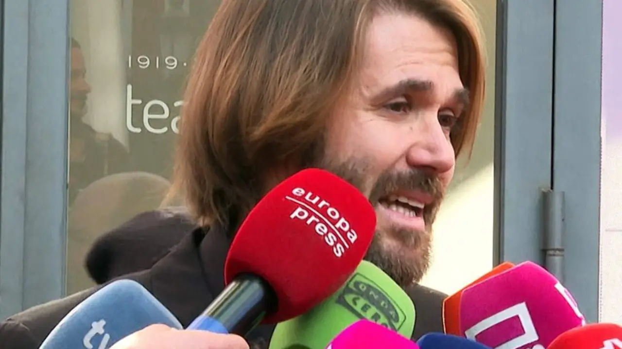  MANUEL VELASCO EN LA CAPILLA ARDIENTE DE SU MADRE - EUROPA PRESS TV 