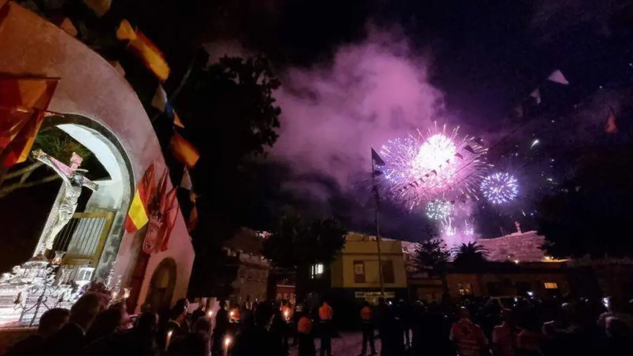  Fuegos artificiales silenciosos de las fiestas patronales de La Laguna 
