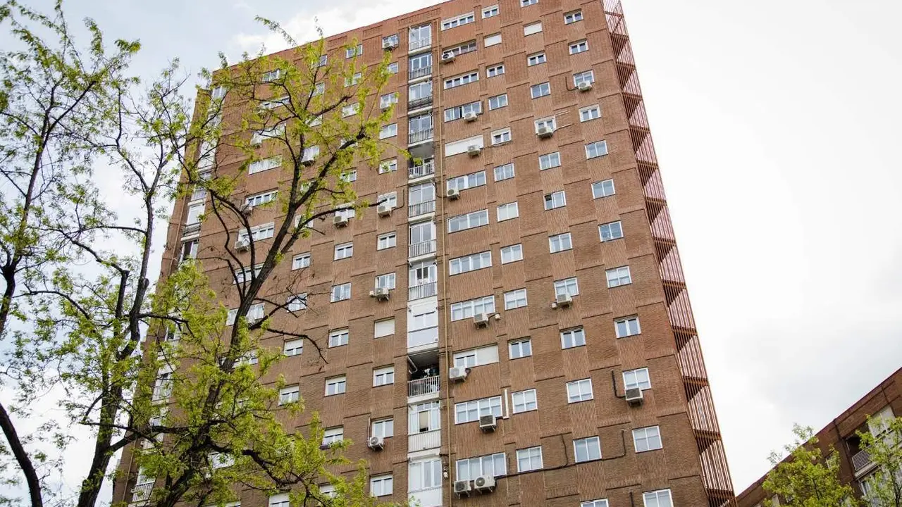  Archivo - Un edificio del distrito de Arganzuela 