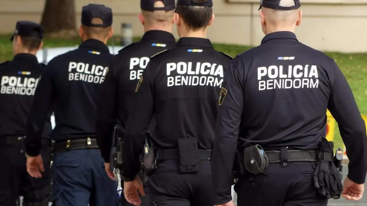 Agentes de la Polic&iacute;a Local de Benidorm - AYUNTAMIENTO DE BENIDORM 
