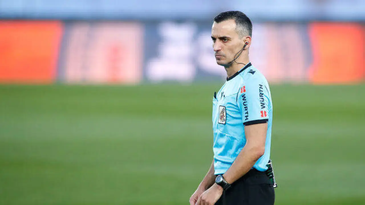  Jaime Latre, el &aacute;rbitro de Primera Divisi&oacute;n que desvela los pagos a Negreira hijo 