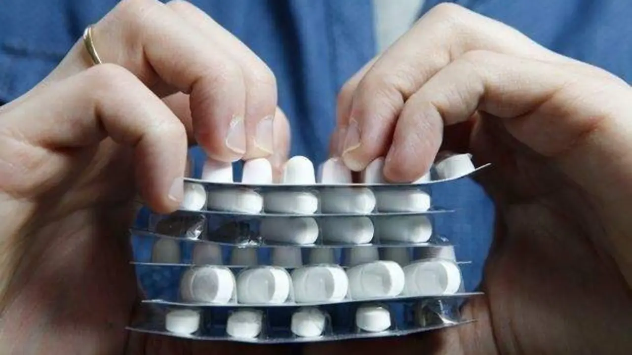  Medicamentos - CBN imagen de archivo 