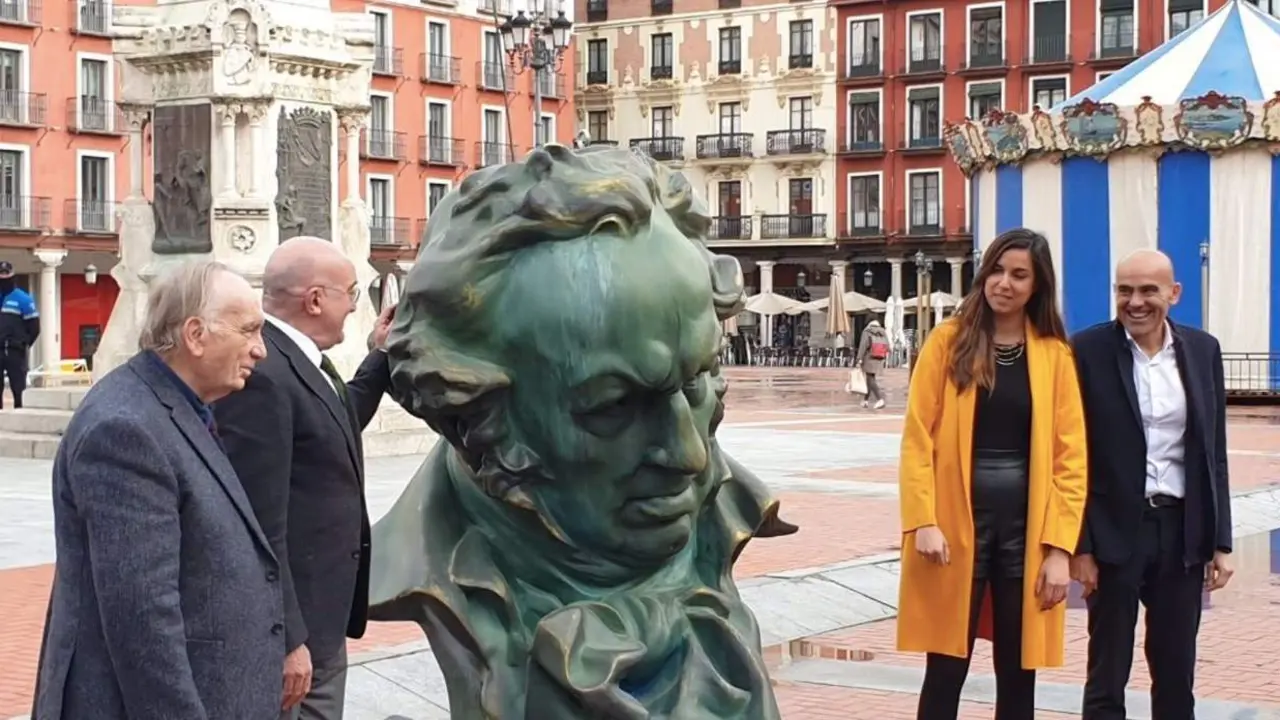  El alcalde de Valladolid, Jes&uacute;s Julio Carnero; presidente de la Academia de Cine, el director Fernando M&eacute;ndez-Leite; el vicepresidente, Rafael Portela, y la concejala de Turismo y Marca Ciudad, Blanca Jim&eacute;nez - EUROPA PRESS 