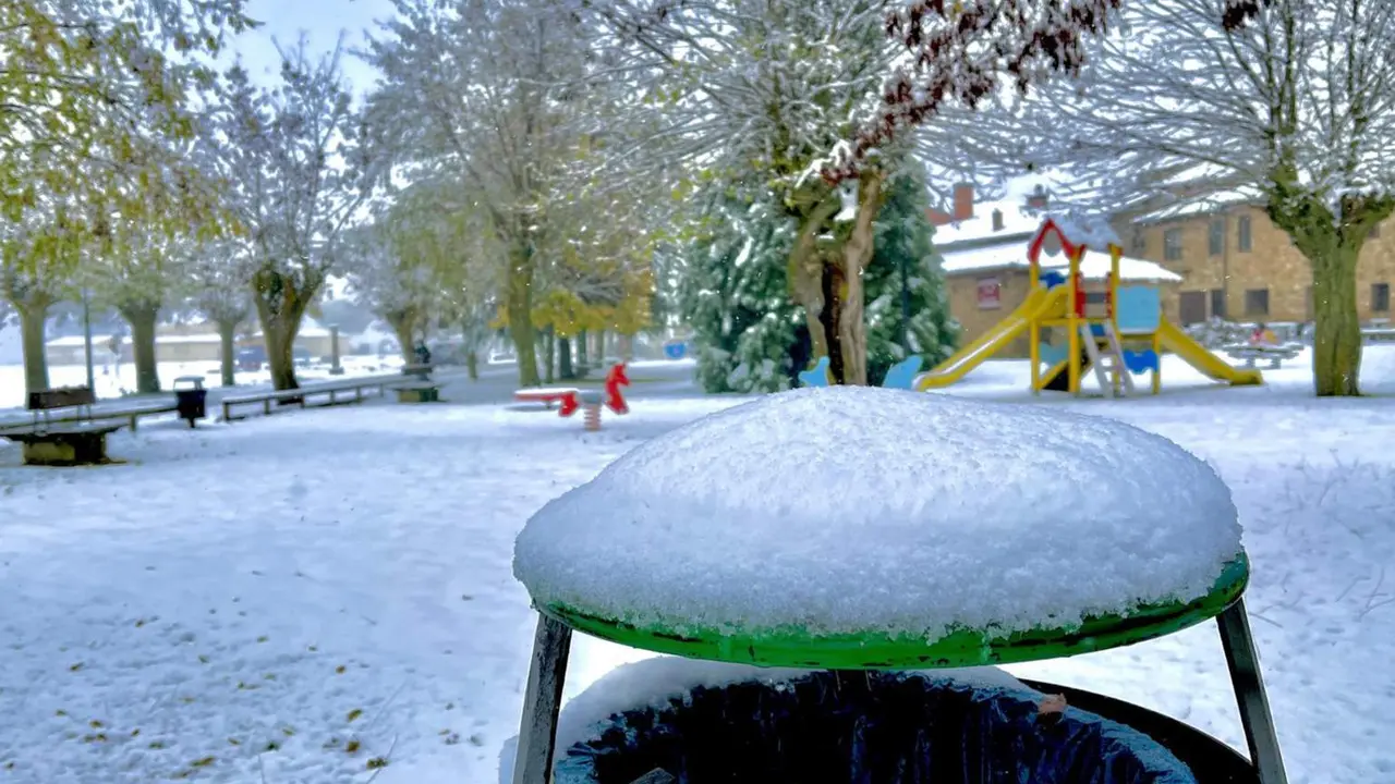  Archivo - Un parque infantil de Medinaceli - &Oacute;scar Gil - Europa Press - Archivo 