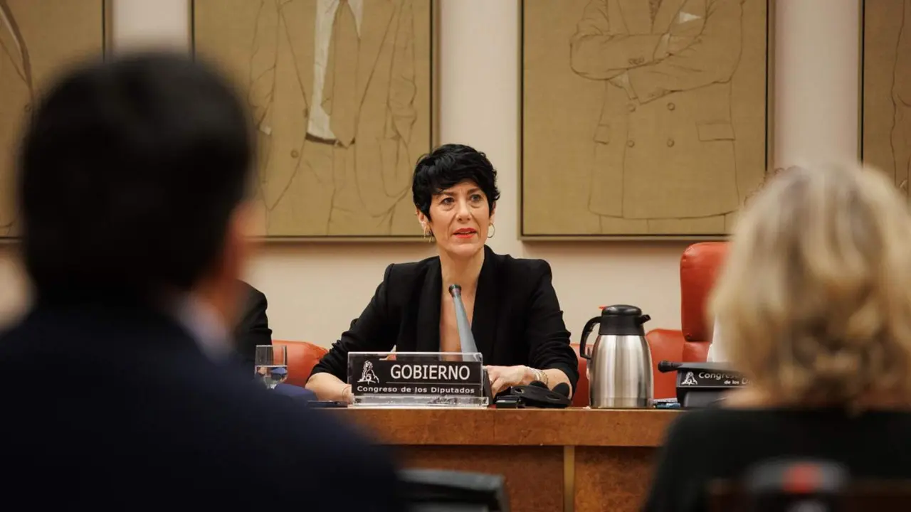  La ministra de Inclusi&oacute;n, Seguridad Social y Migraciones, Elma Saiz, durante la Comisi&oacute;n de Econom&iacute;a, Comercio y Transformaci&oacute;n Digital, en el Congreso de los Diputados, a 29 de enero de 2024, en Madrid (Espa&ntilde;a). - Alejandro Mart&iacute;nez V&eacute;lez - Europa Press 