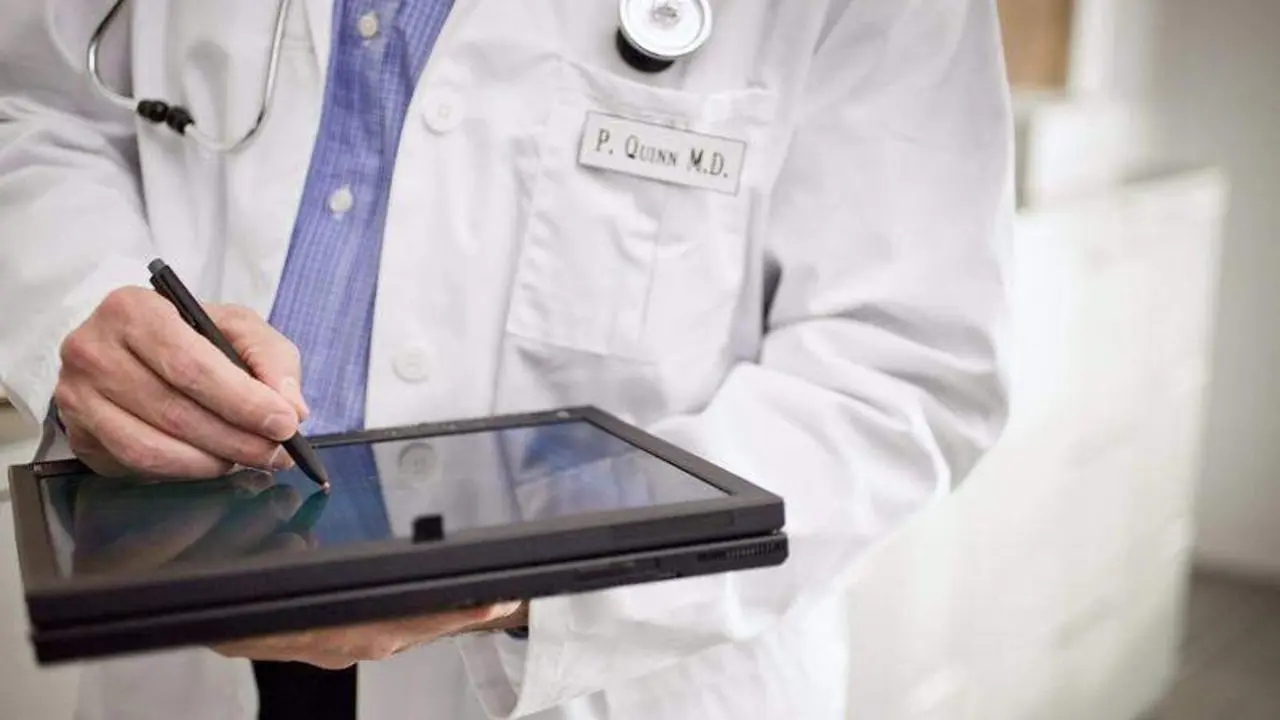  M&eacute;dico en una imagen de recurso 