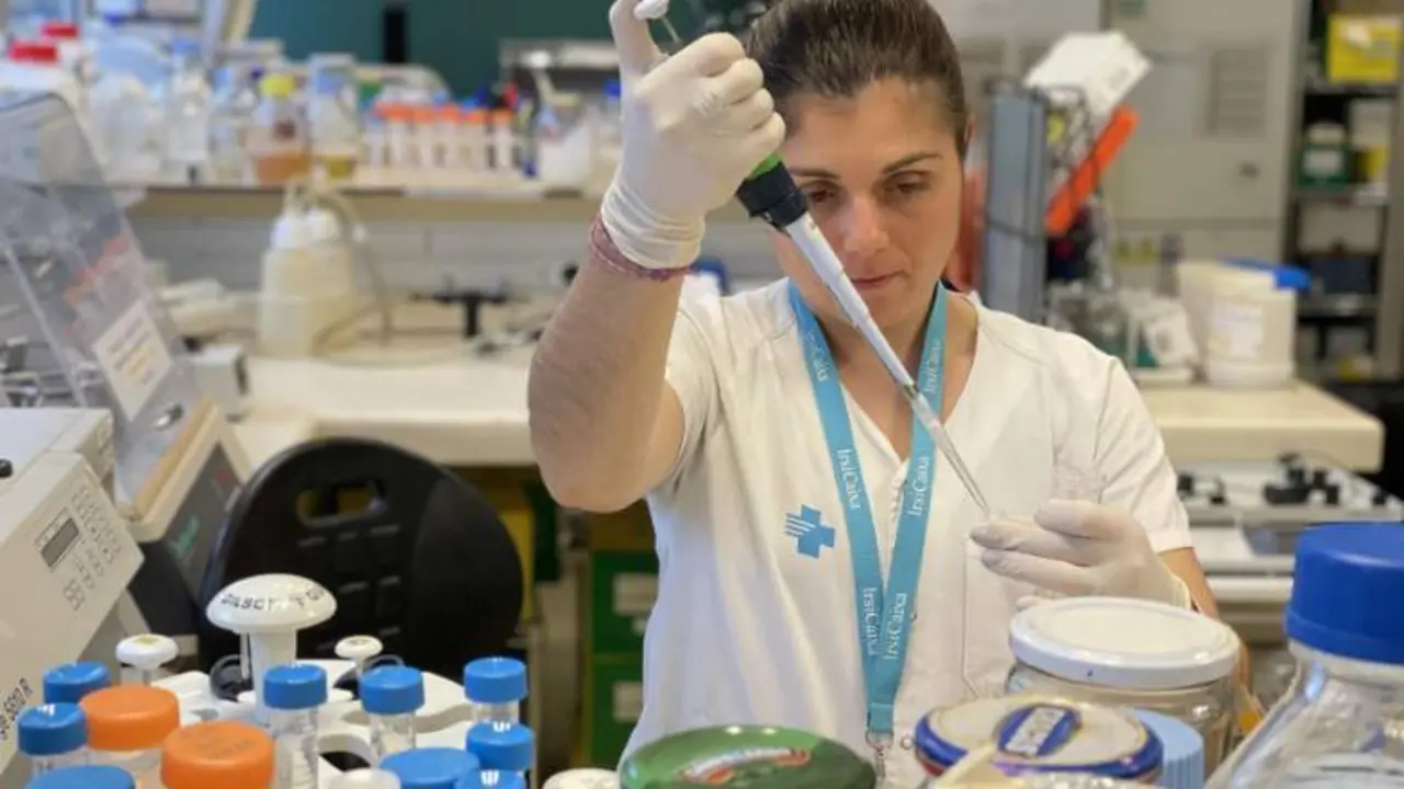  Carmen Aguilar, co-l&iacute;der del estudio e investigadora senior de IrsiCaixa 