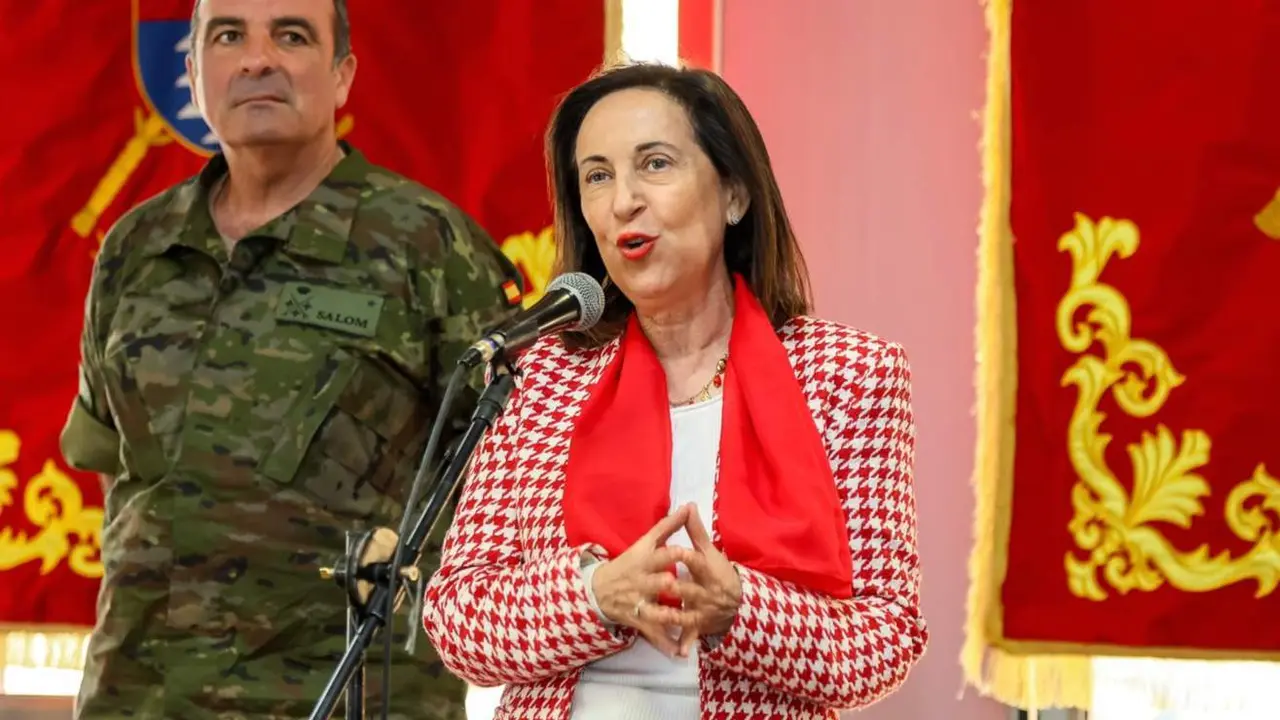  La ministra de Defensa, Margarita Robles, interviene durante su visita a la Brigada &lsquo;Canarias&rsquo; XVI, ubicada en la base militar 'General Alem&aacute;n Ram&iacute;rez', a 5 de febrero de 2024, en Las Palmas de Gran Canaria, Gran Canaria, Canarias, (Espa&ntilde;a) - Europa Press 