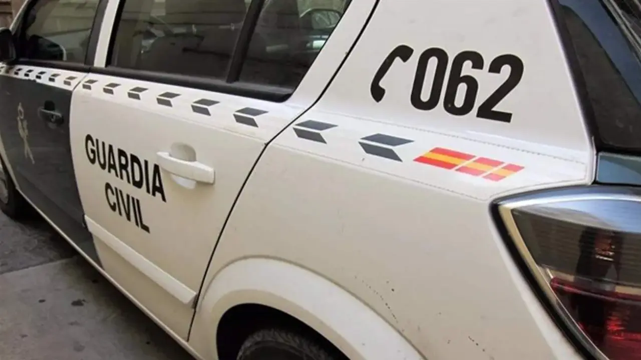  Coche de la Guardia Civil 