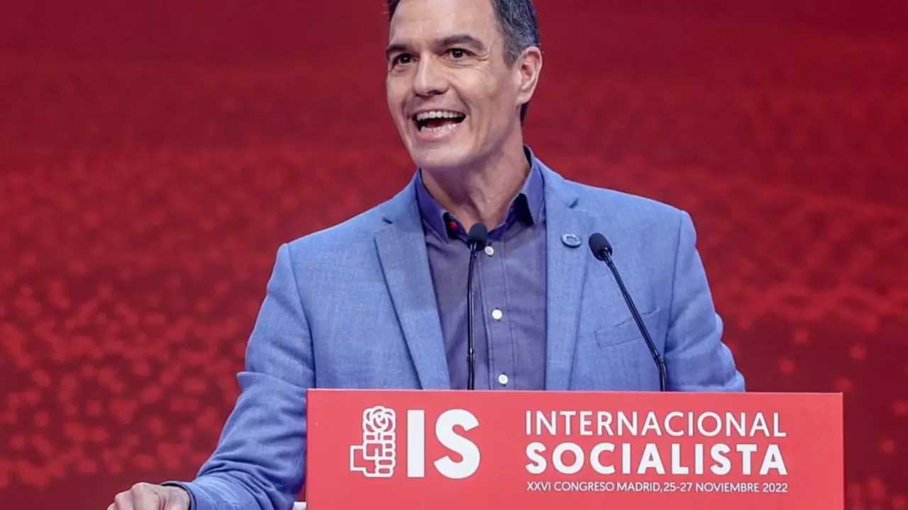  Archivo - El presidente del Gobierno, Pedro S&aacute;nchez, interviene durante la &uacute;ltima jornada del XXVI Congreso de la Internacional Socialista (IS), en IFEMA Madrid, a 27 de noviembre de 2022, en Madrid (Espa&ntilde;a). - Ricardo Rubio - Europa Press - Archivo 