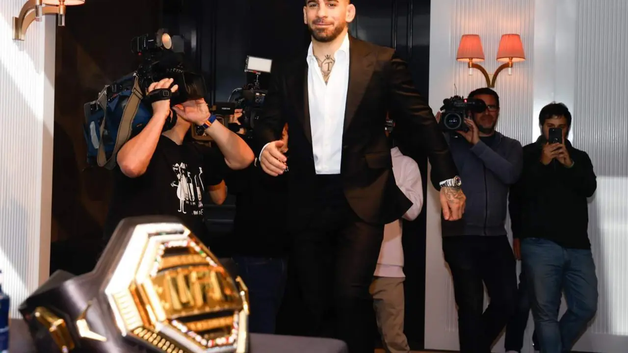  Ilia Topuria, campe&oacute;n del mundo de UFC, durante la rueda de prensa a 22 de Febrero de 2024 en Madrid (Espa&ntilde;a). - Jose Velasco - Europa Press 