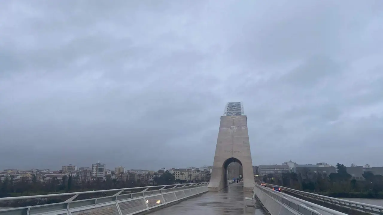  Cielo nublado en un d&iacute;a de lluvia en M&eacute;rida - EUROPA PRESS 