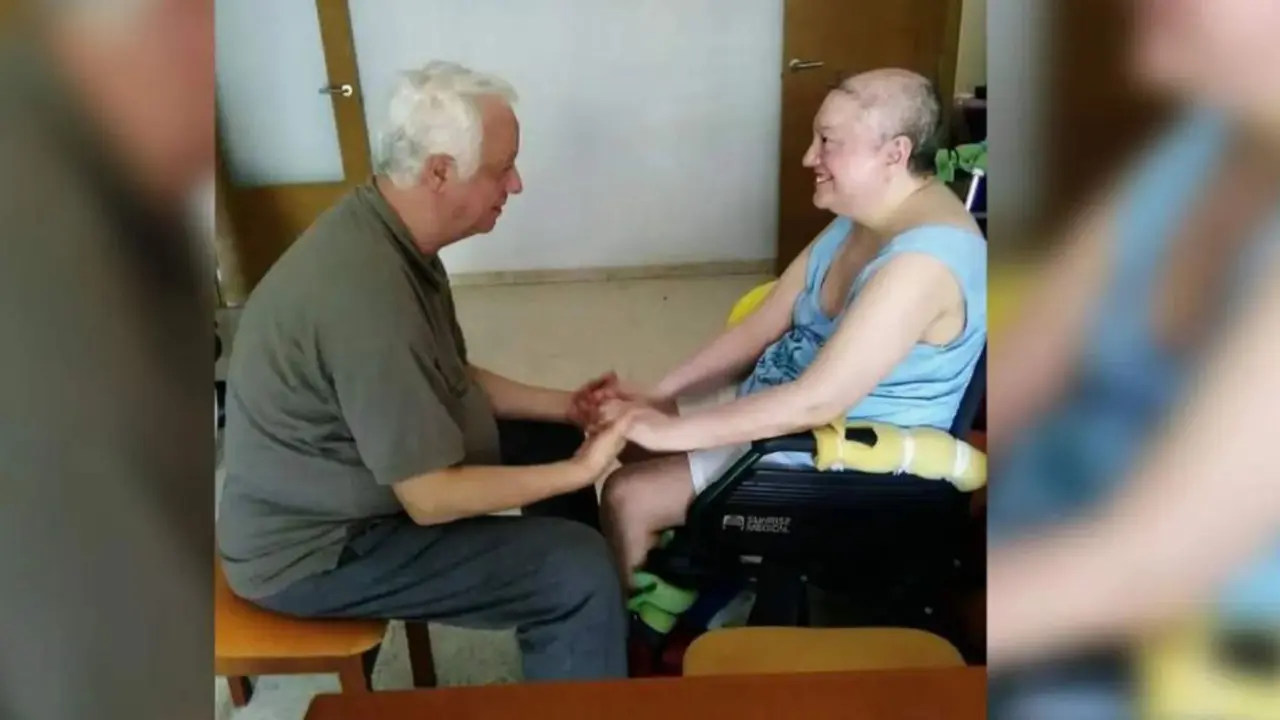  Jos&eacute; Vicente y Maribel en la residencia de Alcal&aacute; de Guadaira 