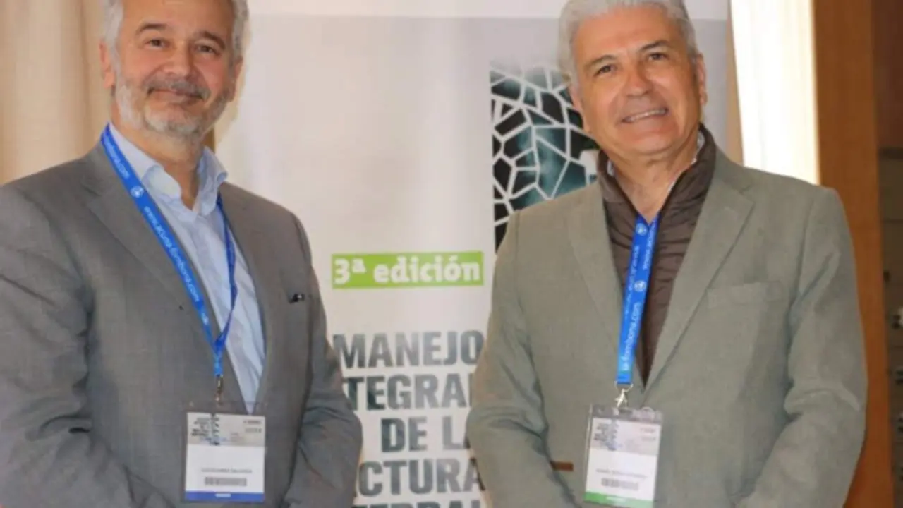  Expertos de la Sociedad Espa&ntilde;ola de Columna Vertebral GEER y la Sociedad Espa&ntilde;ola de Rehabilitaci&oacute;n y Medicina F&iacute;sica (Sermef) imparten en Sevilla capital un curso dirigido a especialistas para abordar la fractura vertebral osteopor&oacute;tica. - SOCIEDAD ESPA&Ntilde;OLA DE COLUMNA VERTEBRAL 