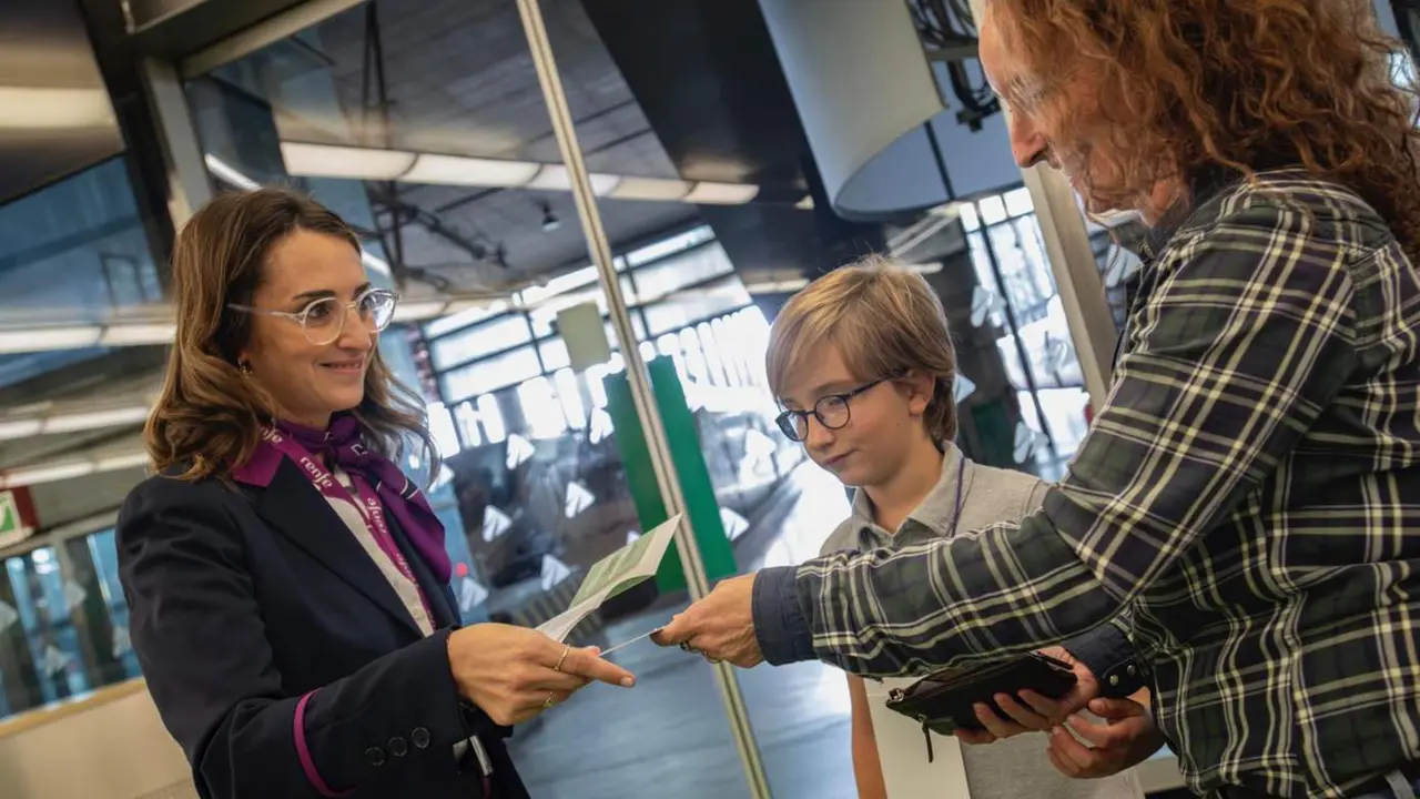  La presencia femenina en Renfe sube un 65% en los &uacute;ltimos cinco a&ntilde;os - RENFE 