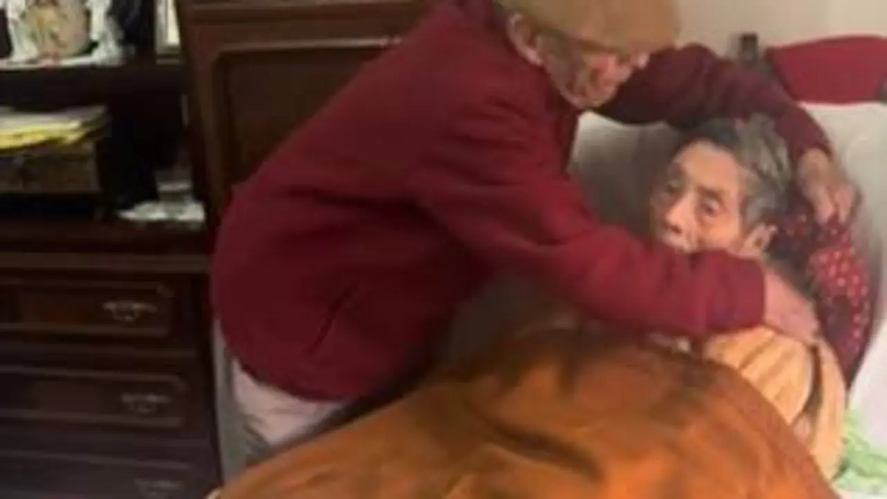  Dos abuelos en TikTok 