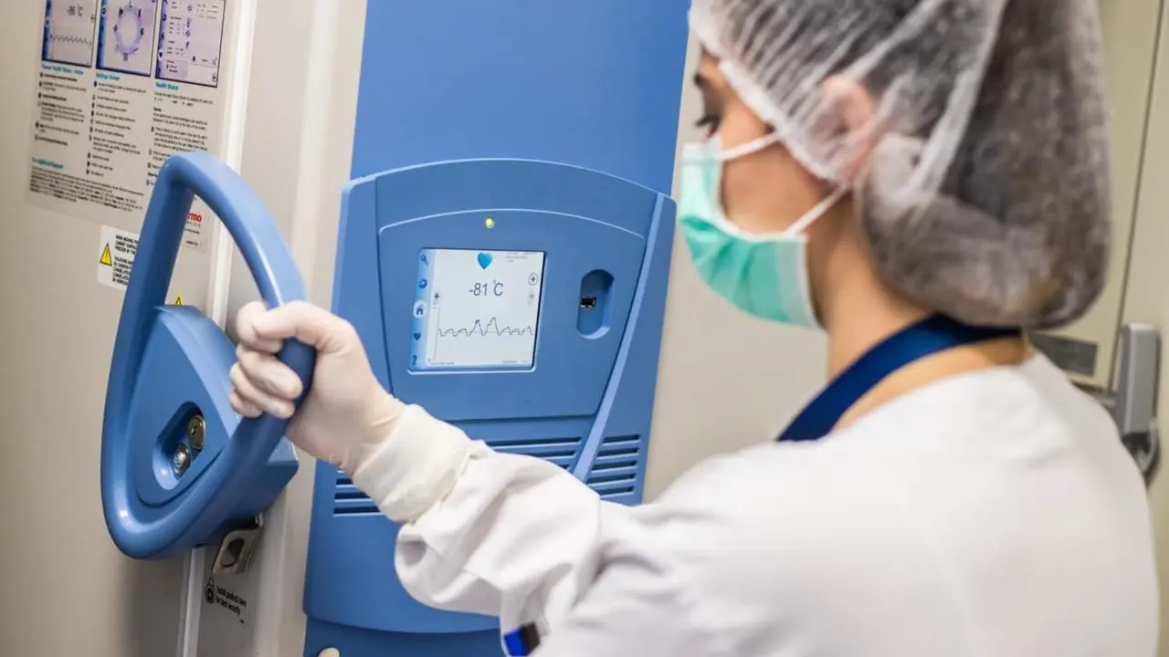  Archivo - La vacuna espa&ntilde;ola para la tuberculosis inicia estudios cl&iacute;nicos en adultos en India, con tutela de la gallega Biofabri - LALO R. VILLAR - Archivo 